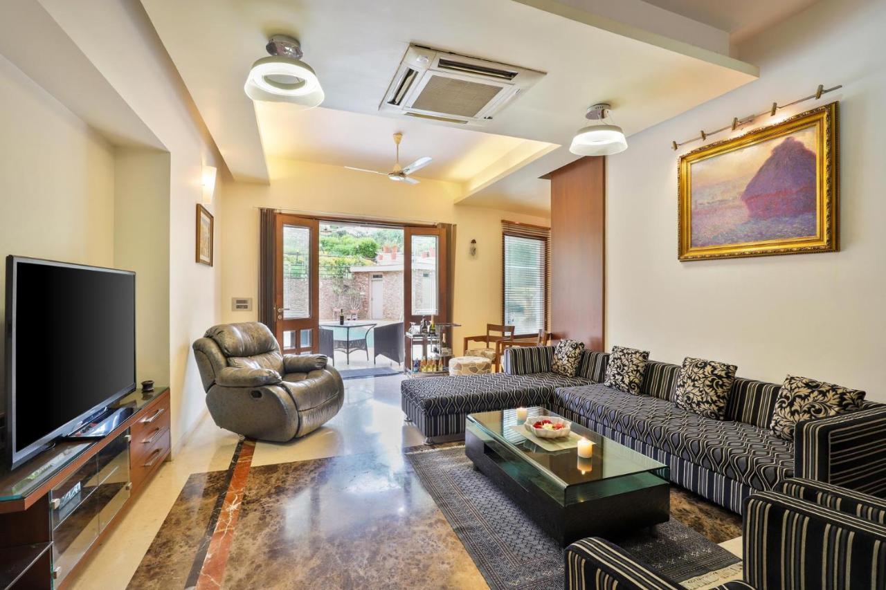 Stayvista'S Prakriti Farms With Outdoor Pool, Complimentary Breakfast And Hi-Tea Udaipur Kültér fotó