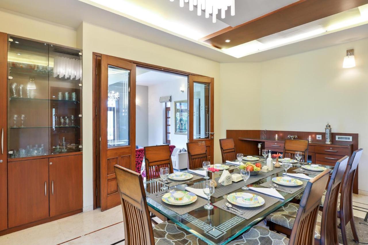 Stayvista'S Prakriti Farms With Outdoor Pool, Complimentary Breakfast And Hi-Tea Udaipur Kültér fotó